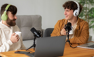 How to Conduct Engaging Podcast Interviews